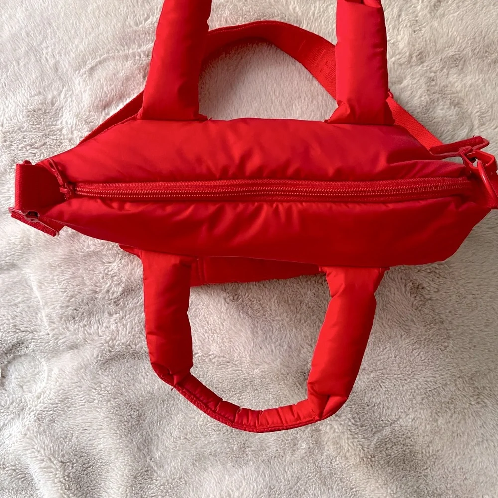 NWOT OFFLINE by Aerie Puff Love Mini Tote Resort Red - Picture 9 of 11